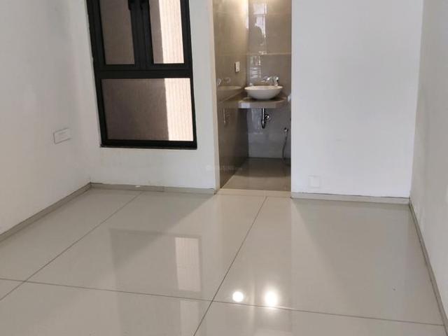 4 BHK Apartment in Chandkheda for rent Ahmedabad. The reference number is 19522082