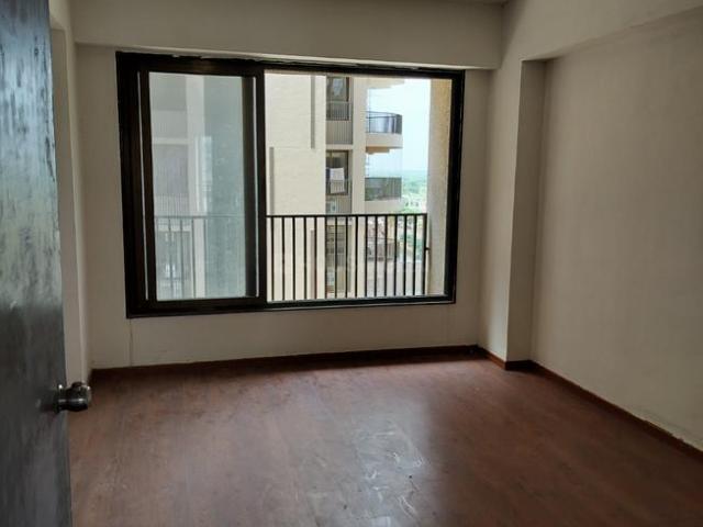 4 BHK Apartment in Chandkheda for resale Ahmedabad. The reference number is 15476877