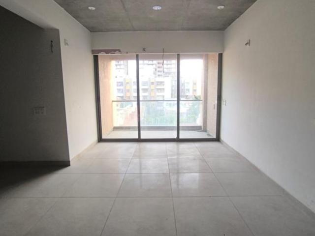 4 BHK Apartment in Chandkheda for resale Ahmedabad. The reference number is 21251027