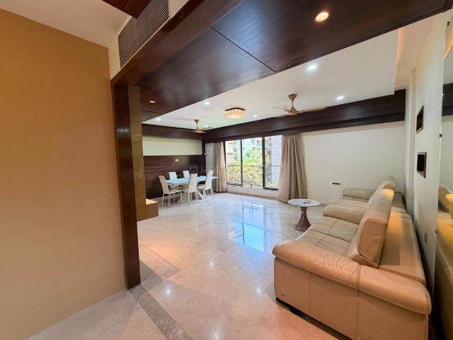 4 BHK Apartment in Chembur for rent Mumbai. The reference number is 20460509