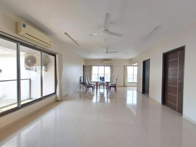 4 BHK Apartment in Chembur for resale Mumbai. The reference number is 21051261