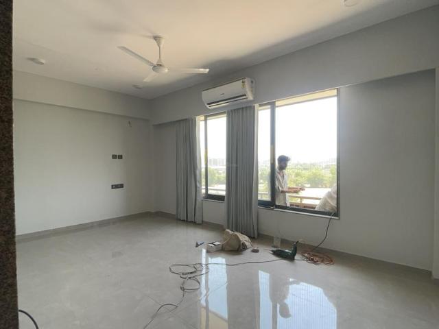 4 BHK Apartment in Chharodi for rent Ahmedabad. The reference number is 20300401