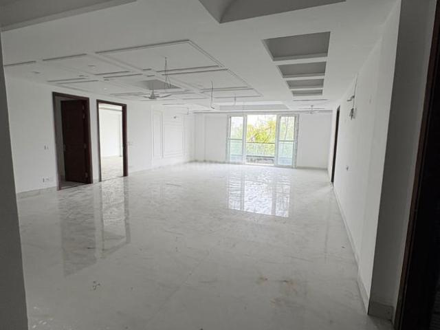 4 BHK Apartment in Chhattarpur for resale New Delhi. The reference number is 18614413