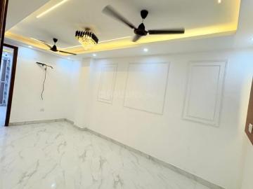 4 BHK Apartment in Chhattarpur for resale New Delhi. The reference number is 20484536