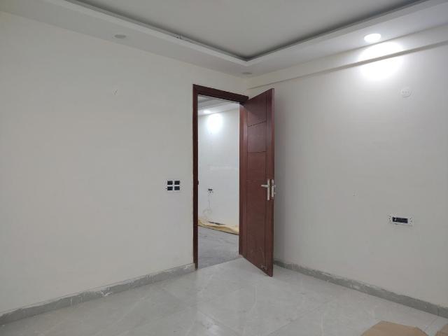 4 BHK Apartment in Chhattarpur for resale New Delhi. The reference number is 20247540