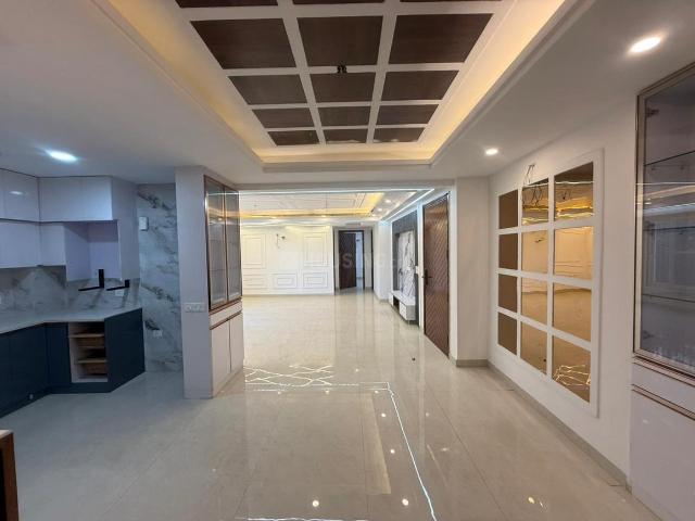 4 BHK Apartment in Chhattarpur for resale New Delhi. The reference number is 21316963