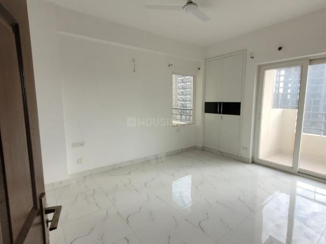 4 BHK Apartment in Chi V for rent Greater Noida. The reference number is 20617169