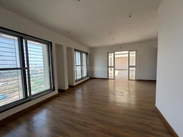 4 BHK Apartment in Chinchwad for resale Pune. The reference number is 21248958