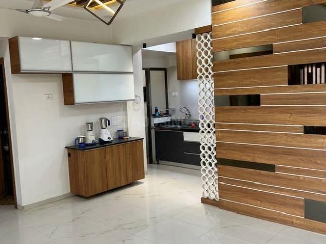 4 BHK Apartment in Ambawadi for rent Ahmedabad. The reference number is 20564490
