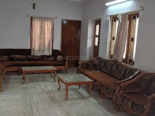 4 BHK Apartment in Ambawadi for rent Ahmedabad. The reference number is 20920702