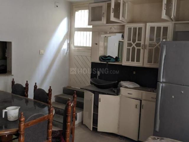 4 BHK Apartment in Ambawadi for rent Ahmedabad. The reference number is 21226607
