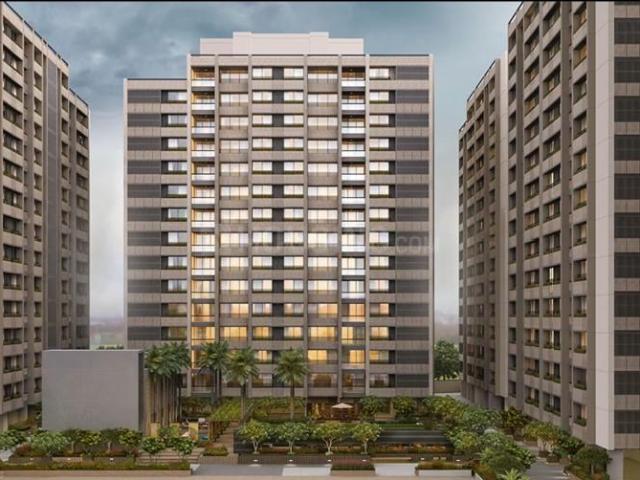 4 BHK Apartment in Ambawadi for resale Ahmedabad. The reference number is 20462534