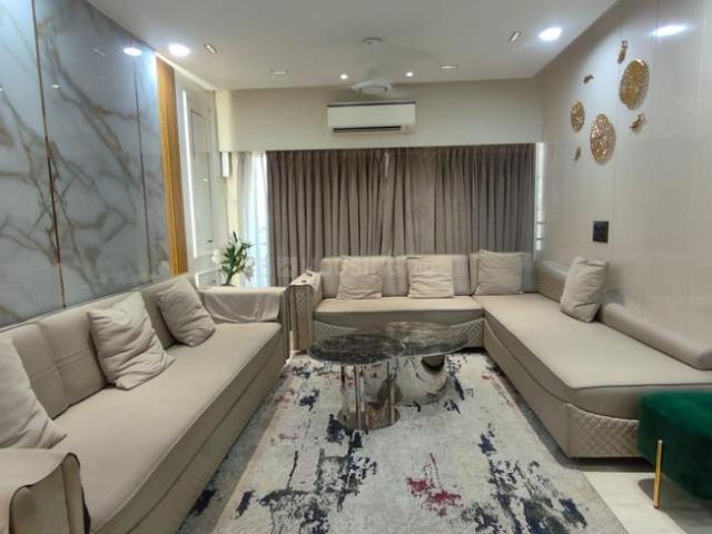 4 BHK Apartment in Ambawadi for resale Ahmedabad. The reference number is 20513802