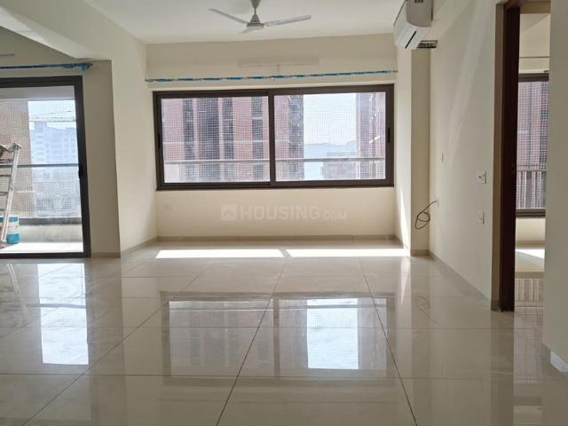 4 BHK Apartment in Ambli for rent Ahmedabad. The reference number is 19921992