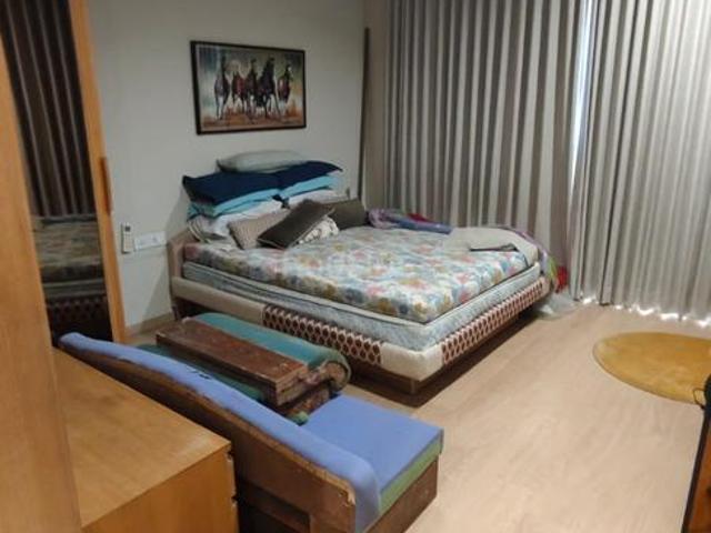4 BHK Apartment in Ambli for rent Ahmedabad. The reference number is 20180816
