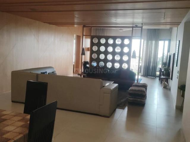 4 BHK Apartment in Ambli for rent Ahmedabad. The reference number is 20878228