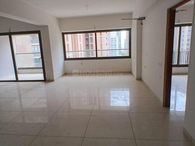 4 BHK Apartment in Ambli for rent Ahmedabad. The reference number is 21105323