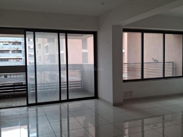 4 BHK Apartment in Ambli for resale Ahmedabad. The reference number is 20649413