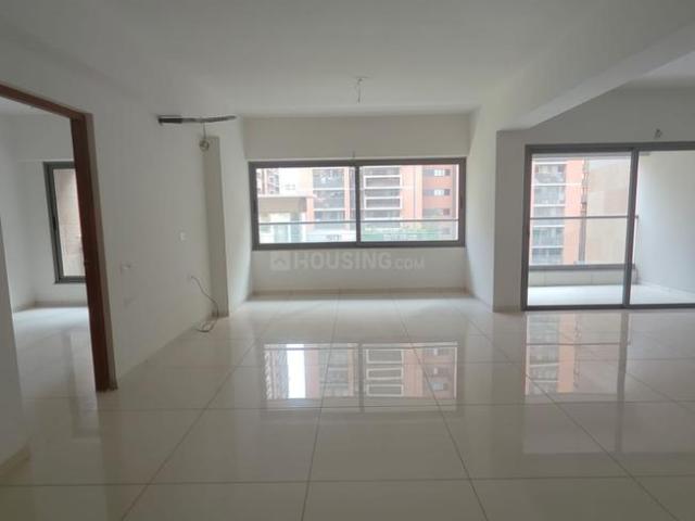 4 BHK Apartment in Ambli for resale Ahmedabad. The reference number is 21102817