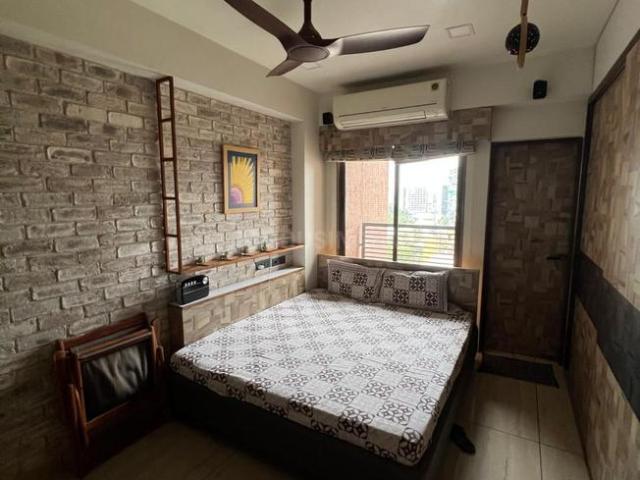 4 BHK Apartment in Ambli for resale Ahmedabad. The reference number is 21123304