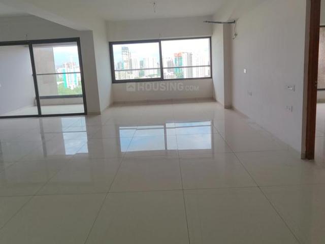4 BHK Apartment in Ambli for resale Ahmedabad. The reference number is 21150742