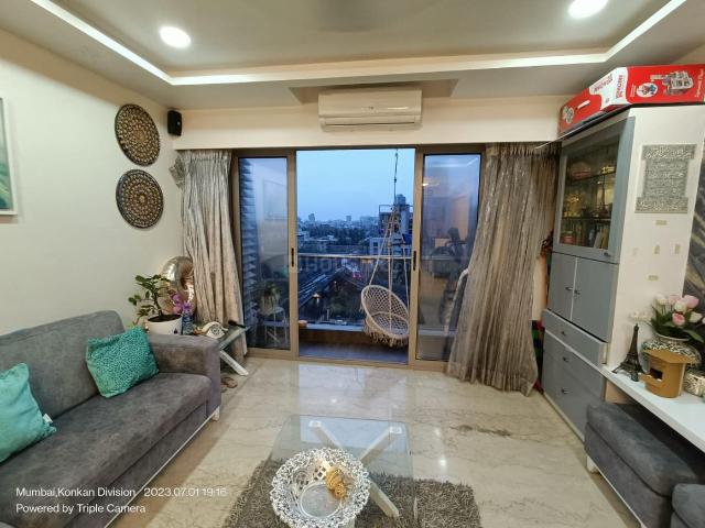 4 BHK Apartment in Andheri West for rent Mumbai. The reference number is 20047050