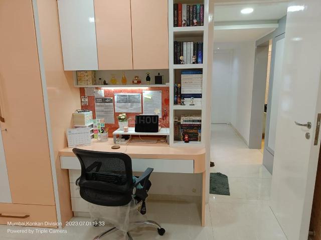 4 BHK Apartment in Andheri West for rent Mumbai. The reference number is 20403935