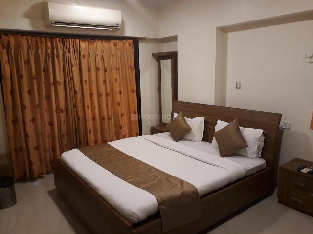 4 BHK Apartment in Andheri West for resale Mumbai. The reference number is 19589070