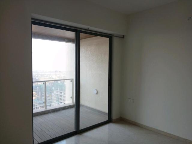 4 BHK Apartment in Andheri West for resale Mumbai. The reference number is 19641398