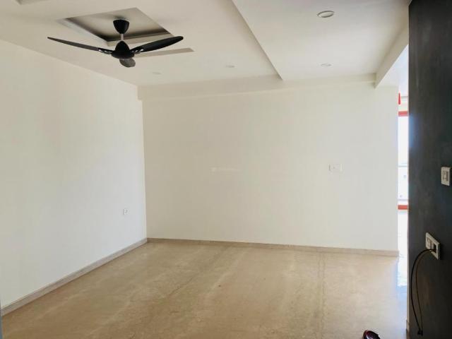 4 BHK Apartment in Adarsh Nagar for rent Jaipur. The reference number is 6880608