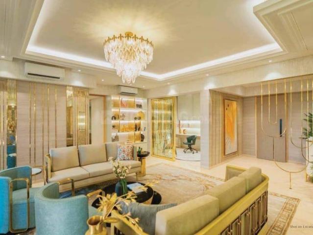 4 BHK Apartment in Agripada for resale Mumbai. The reference number is 19390506