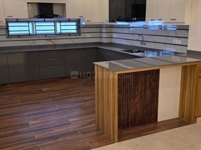 4 BHK Apartment in Aluva for rent Kochi. The reference number is 21392662