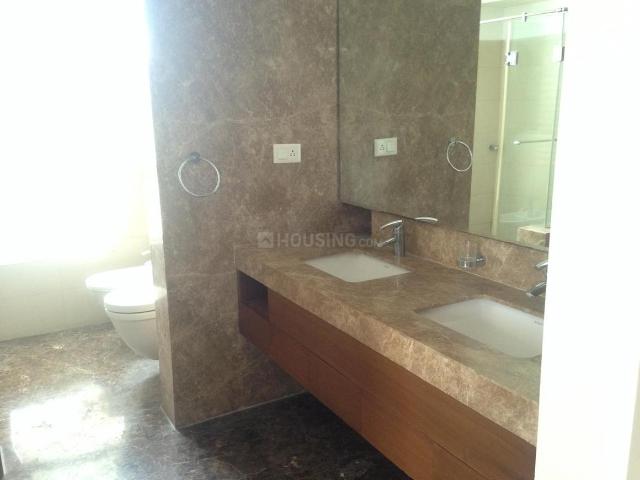 4 BHK Apartment in Alwarpet for rent Chennai. The reference number is 18973879