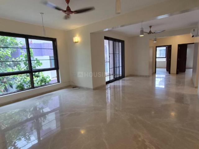 4 BHK Apartment in Alwarpet for rent Chennai. The reference number is 21231442