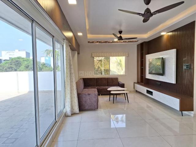 4 BHK Apartment in Alkapuri for resale Vadodara. The reference number is 20107070