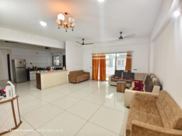 4 BHK Apartment in Atladara for rent Vadodara. The reference number is 20610909