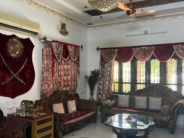 4 BHK Apartment in Bodakdev for rent Ahmedabad. The reference number is 15376132