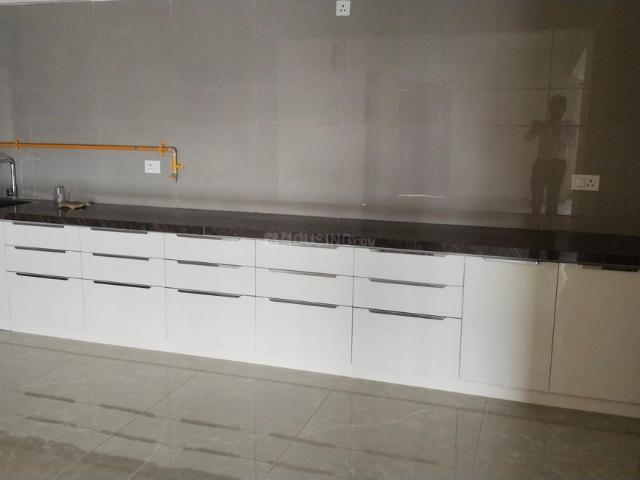 4 BHK Apartment in Bodakdev for rent Ahmedabad. The reference number is 16511475