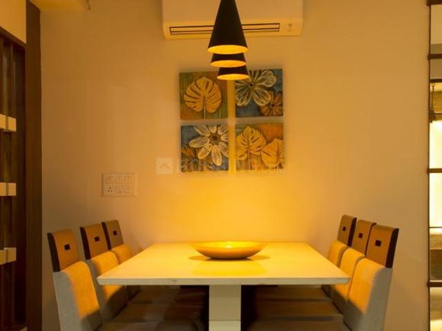 4 BHK Apartment in Bodakdev for rent Ahmedabad. The reference number is 17932980
