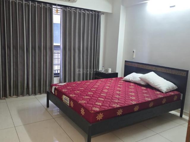4 BHK Apartment in Bodakdev for rent Ahmedabad. The reference number is 19748068