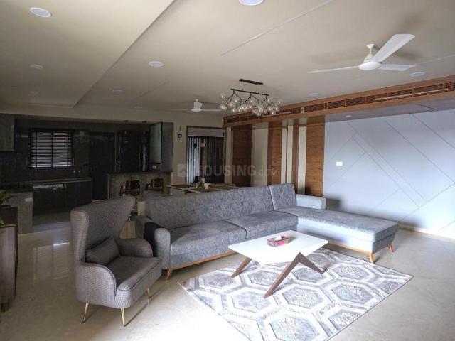 4 BHK Apartment in Bodakdev for rent Ahmedabad. The reference number is 19742864