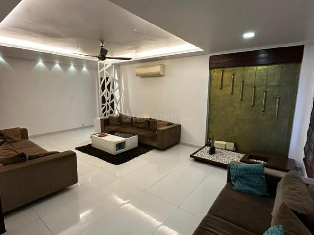 4 BHK Apartment in Bodakdev for rent Ahmedabad. The reference number is 19844811