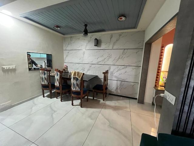 4 BHK Apartment in Bodakdev for rent Ahmedabad. The reference number is 19881769