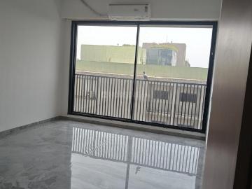4 BHK Apartment in Bodakdev for rent Ahmedabad. The reference number is 20036137