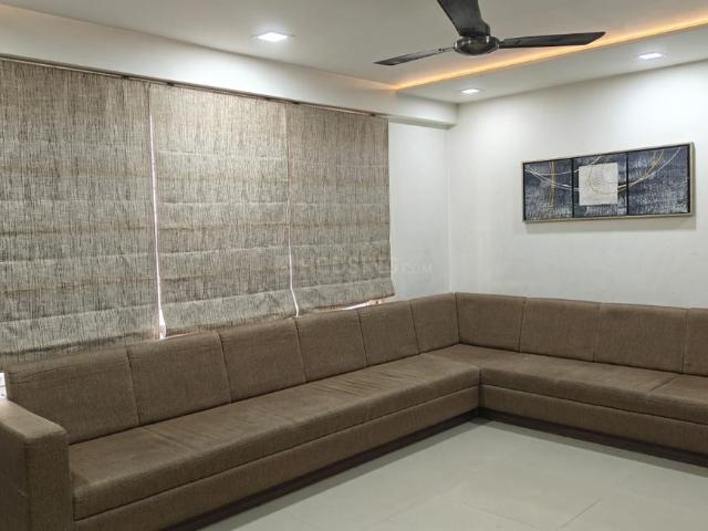4 BHK Apartment in Bodakdev for rent Ahmedabad. The reference number is 20421833