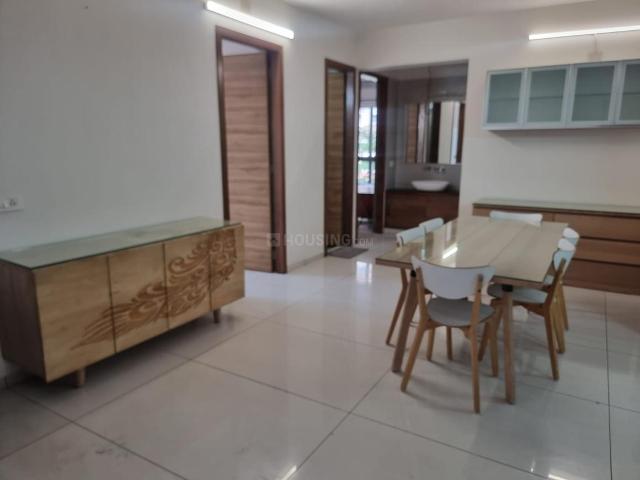 4 BHK Apartment in Bodakdev for rent Ahmedabad. The reference number is 20518152