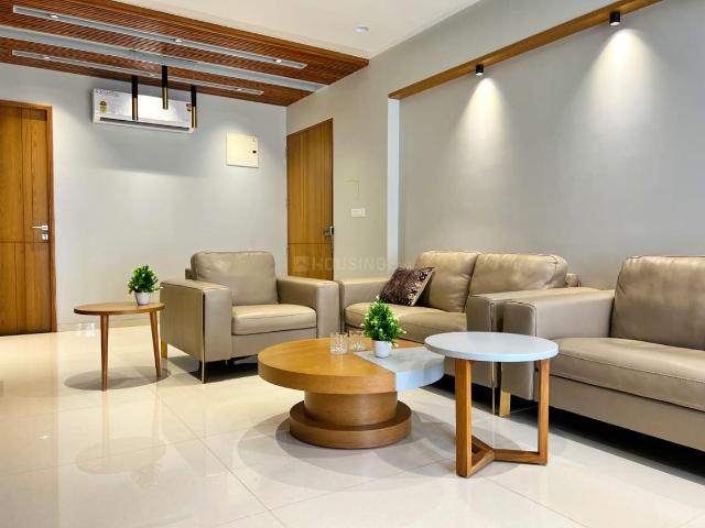 4 BHK Apartment in Bodakdev for rent Ahmedabad. The reference number is 20570471