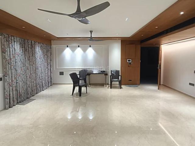 4 BHK Apartment in Bodakdev for rent Ahmedabad. The reference number is 20646124