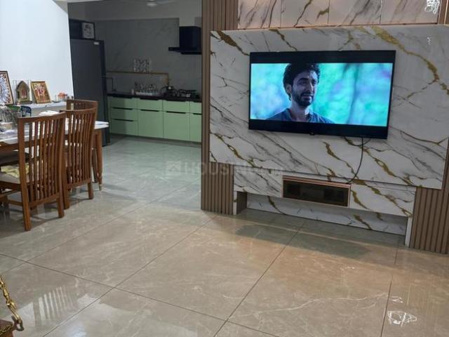 4 BHK Apartment in Bodakdev for rent Ahmedabad. The reference number is 21106243
