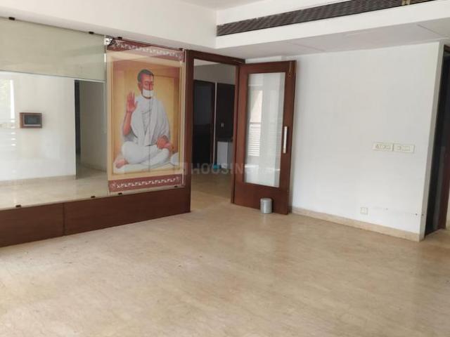 4 BHK Apartment in Bodakdev for rent Ahmedabad. The reference number is 21127870